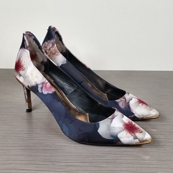 Ted Baker Kawaap Pointed Toe Pumps, Floral Print Satin, Womens Size 9 M / 39 - Picture 3 of 12